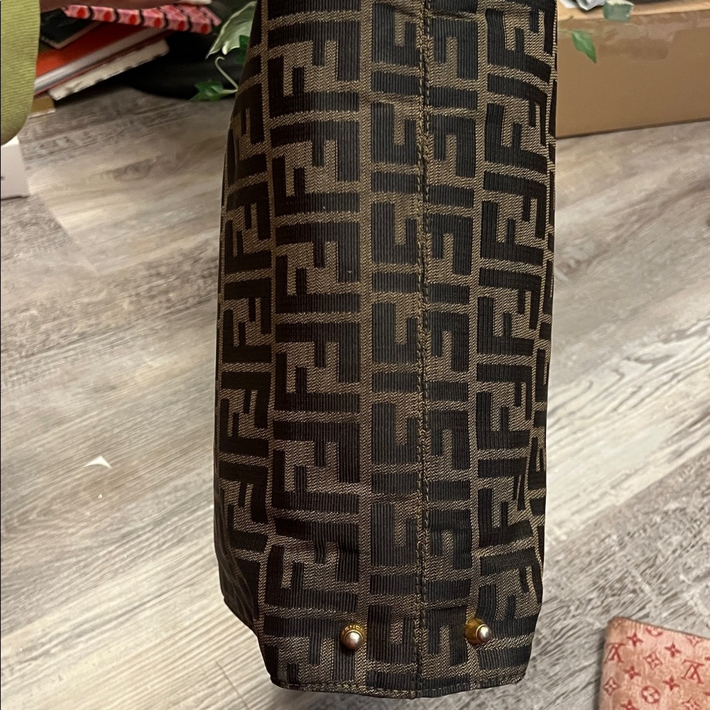 Fendi big tote - Picture 7 of 17